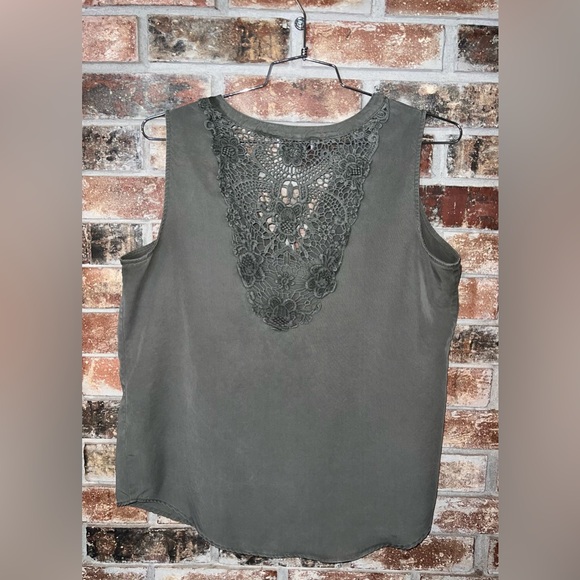 Knox Rose Doily-back Sleeveless Tops, Size XL. This listing is for both tops. - Picture 8 of 9